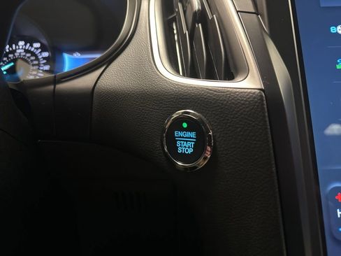 Certified 2024 Ford Edge SEL w/ Convenience Package image 17