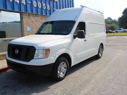 Used 2018 Nissan NV 2500 SV w/ Navigation Package RWD image 3
