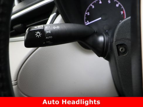 Used 2023 Toyota Corolla Cross LE image 24