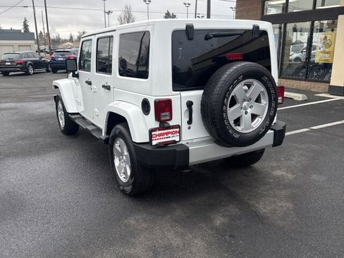 Used 2012 Jeep Wrangler Unlimited Sahara w/ Dual Top Group image 8