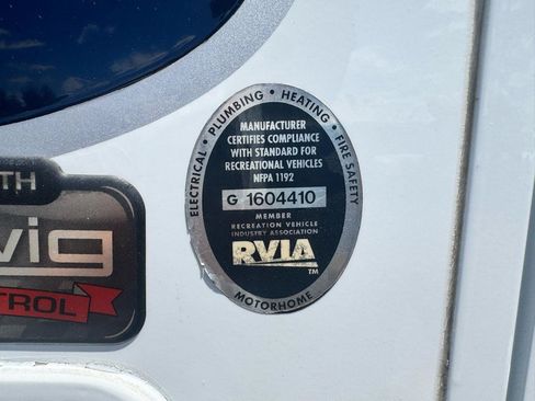 Used 2016 Mercedes-Benz Sprinter 3500 image 16