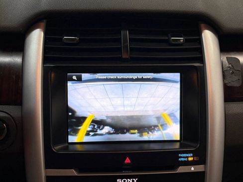 Used 2011 Ford Edge Limited image 32