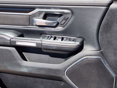 Used 2019 RAM 1500 Laramie w/ Sport Appearance Package image 13