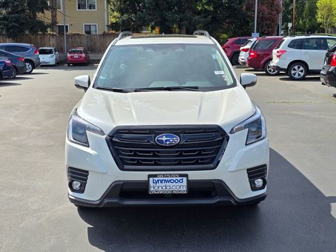 Used 2024 Subaru Forester Limited AWD/4WD image 10