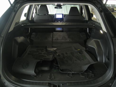 Used 2023 Toyota RAV4 AWD Hybrid image 21