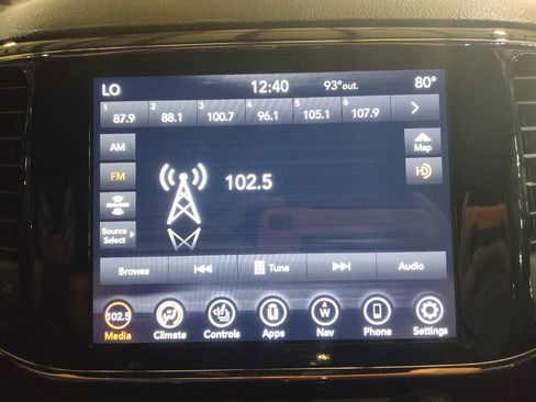 Used 2021 Jeep Grand Cherokee Laredo X RWD image 25