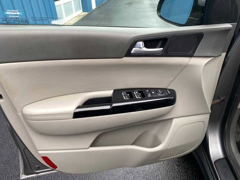 Used 2018 Kia Sportage EX w/ EX Sport Appearance Package image 33