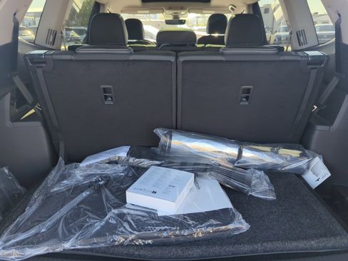 New 2026 Volkswagen Atlas SEL AWD/4WD image 33