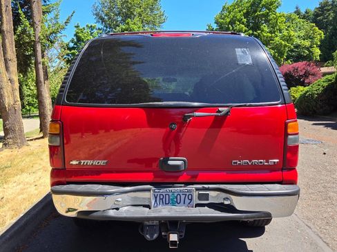 Used 2000 Chevrolet Tahoe LS w/ LS Preferred Equipment Group AWD/4WD image 6