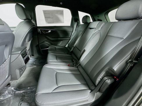 New 2026 Audi Q7 3.0T Premium Plus image 9