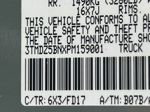 Used 2023 Toyota Tacoma TRD Off-Road image 45