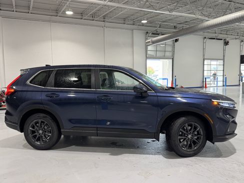 New 2026 Honda CR-V EX-L image 3