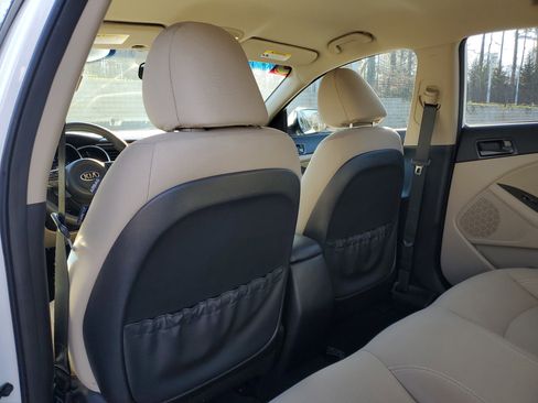 Used 2015 Kia Optima LX image 9