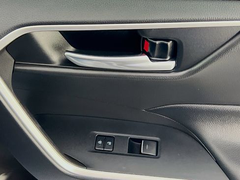 Used 2023 Toyota RAV4 XLE Premium image 32