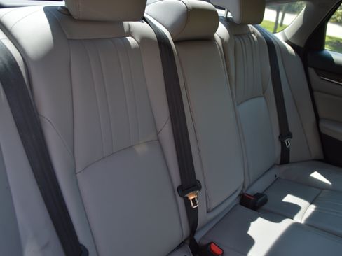 Used 2018 Honda Accord Touring image 28
