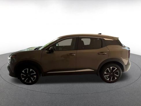 Used 2026 Nissan Kicks SV w/ Cold Weather Package AWD/4WD image 8
