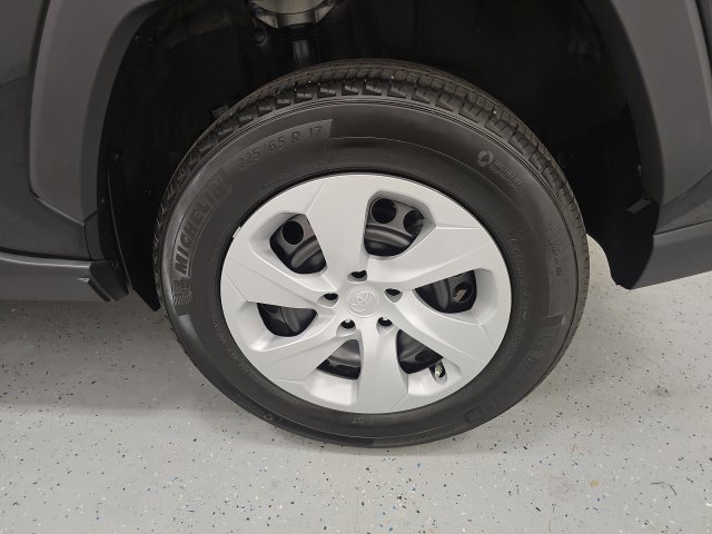 Certified 2025 Toyota RAV4 LE AWD/4WD image 11