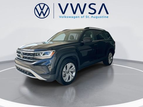 Used 2021 Volkswagen Atlas SE w/ Panoramic Sunroof Package FWD image 4