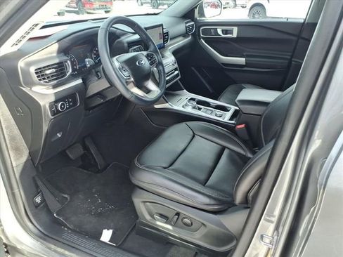 Certified 2023 Ford Explorer XLT w/ Equipment Group 202A image 16