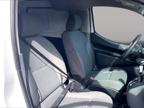Used 2021 Nissan NV200 S w/ Back Door Glass Package image 9