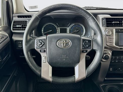 Used 2018 Toyota 4Runner Limited AWD/4WD image 18