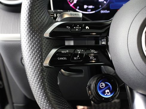 Used 2025 Mercedes-Benz GLC 43 AMG GLC 43 AMG image 10