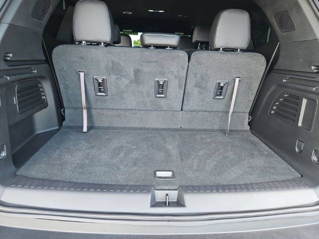 Used 2025 GMC Acadia Elevation w/ Elevation Premium Package FWD image 25
