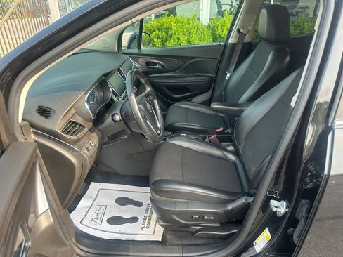 Used 2019 Buick Encore Preferred AWD/4WD image 9
