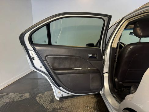 Used 2012 Ford Fusion SEL FWD image 25