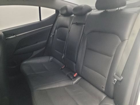 Used 2017 Hyundai Elantra Limited w/ Limited Ultimate Package 05 image 18