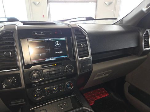 Used 2015 Ford F150 XLT w/ Equipment Group 302A Luxury image 34