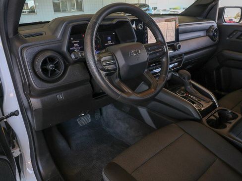 Used 2024 Chevrolet Colorado Trail Boss AWD/4WD image 12