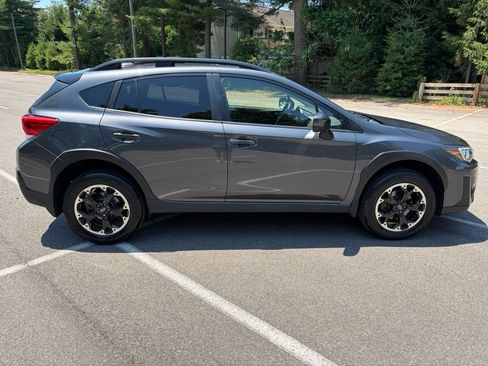 Used 2023 Subaru Crosstrek 2.0i Premium AWD/4WD image 7
