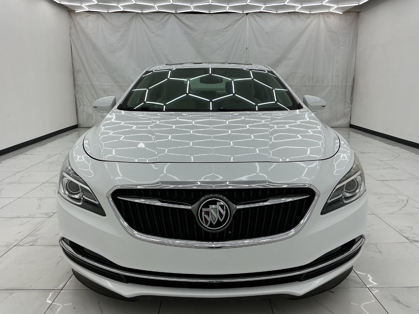 Used 2017 Buick LaCrosse Essence w/ Sun and Shade Package FWD image 5