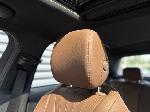 Used 2017 Mercedes-Benz E 300 4MATIC image 30