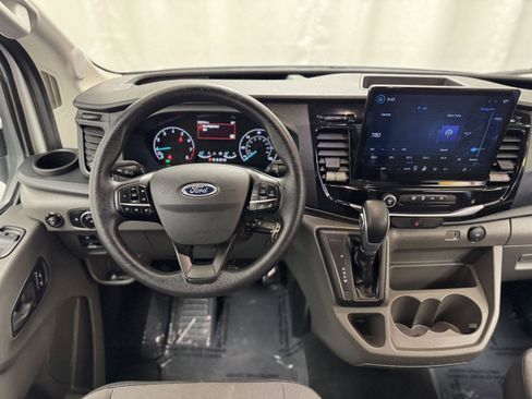 Used 2023 Ford Transit 350 XLT image 17