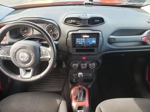 Used 2016 Jeep Renegade Trailhawk image 13