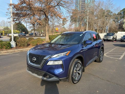 Certified 2023 Nissan Rogue SV w/ SV Premium B Package image 3