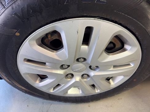 Used 2016 Dodge Journey SE image 33