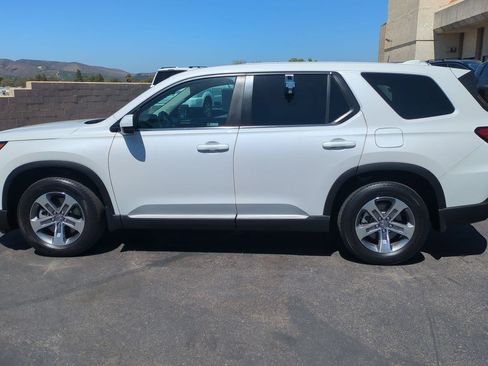 Certified 2023 Honda Pilot EX-L image 9