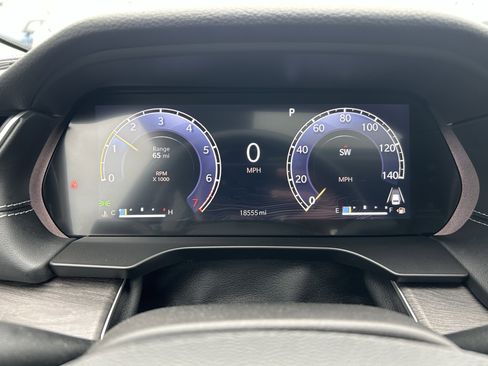 Used 2022 Jeep Grand Cherokee L Limited image 11