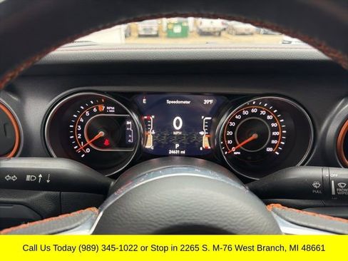 Used 2023 Jeep Gladiator Mojave w/ Cold Weather Group AWD/4WD image 19