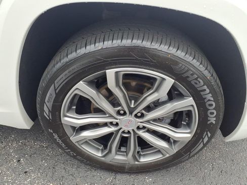 Used 2020 GMC Terrain Denali w/ Denali Premium Package AWD/4WD image 30