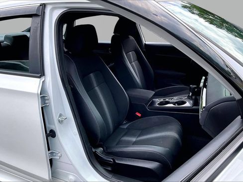 Used 2022 Honda Civic Sport image 18