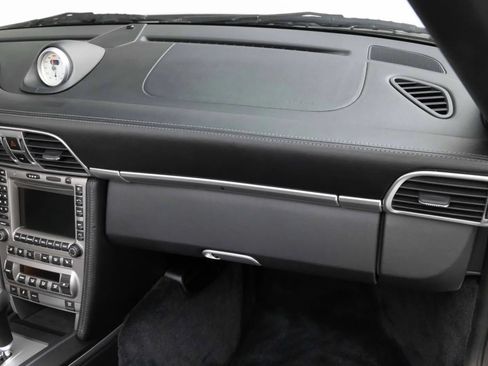 Used 2006 Porsche 911 Carrera S RWD image 32