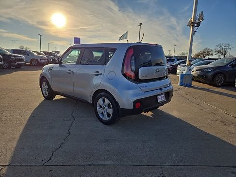 Used 2018 Kia Soul image 4