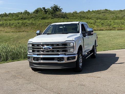New 2026 Ford F250 Lariat w/ Chrome Package AWD/4WD image 1