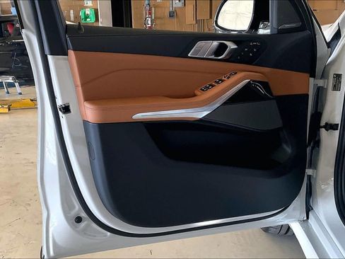 New 2026 BMW X7 xDrive40i image 10