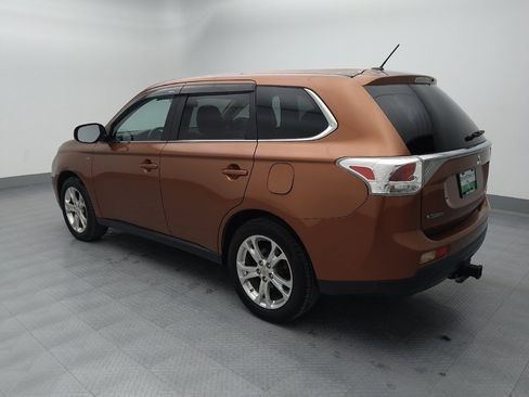Used 2014 Mitsubishi Outlander GT AWD/4WD image 3