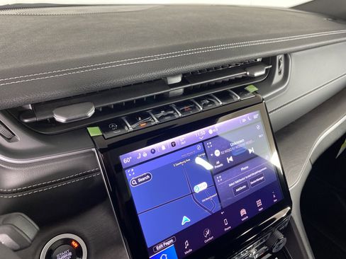 New 2025 Jeep Grand Cherokee L Limited w/ Black Appearance Package image 28